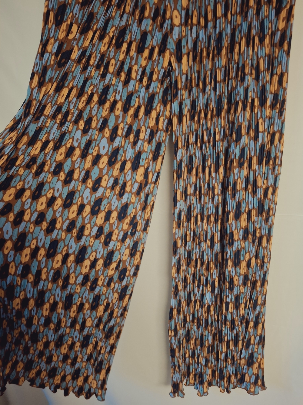 Wildfang Empower Plisse Blue and Brown Pleated Patterned Loose Leg Pants XS